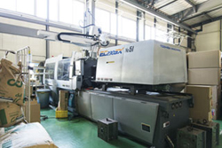 ELECTROMOTIVE INJECTION MOLDING MACHINE 230t